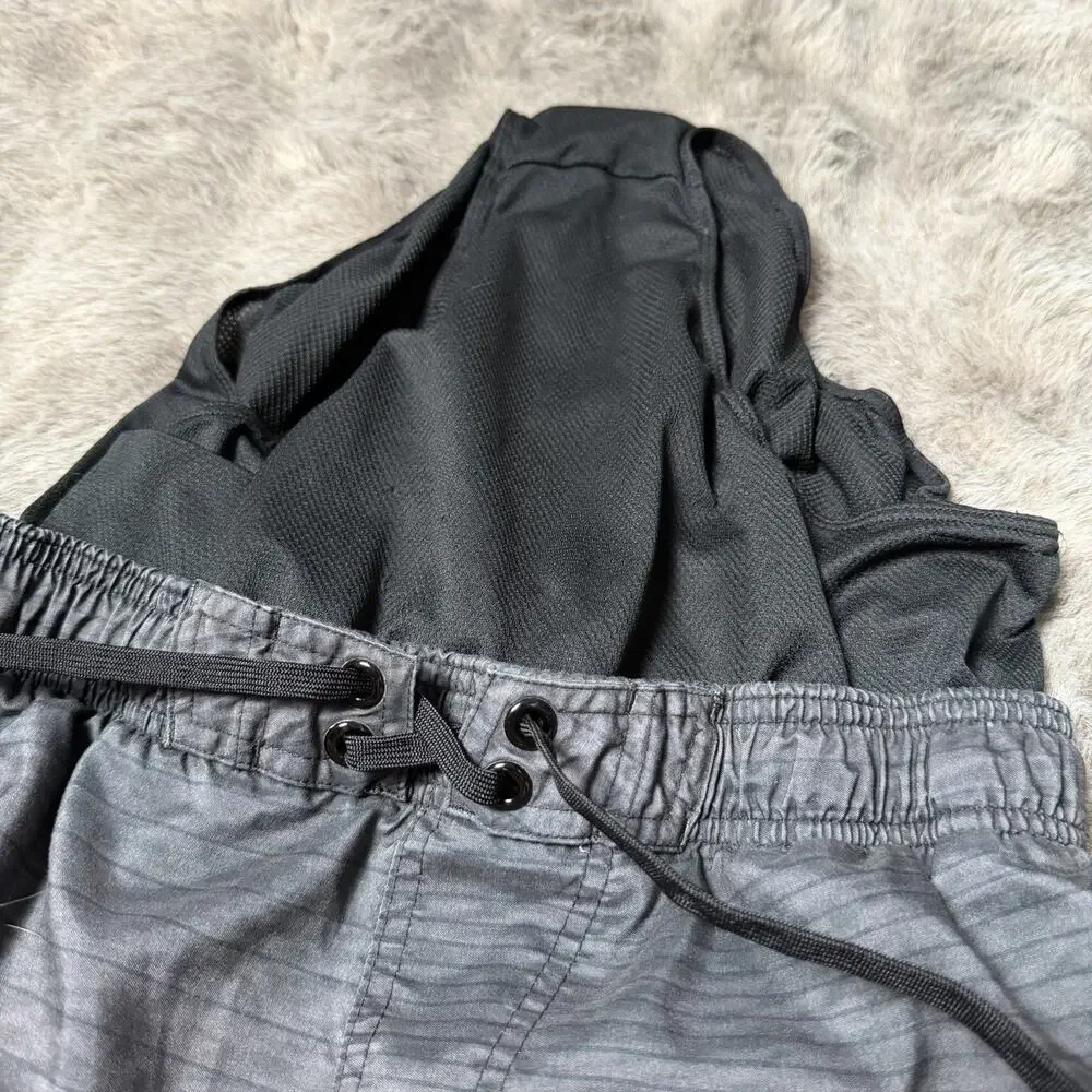 Men's NIKE Ombre Grey Gray Logo Athletic Shorts Swim Trunks Size Medium